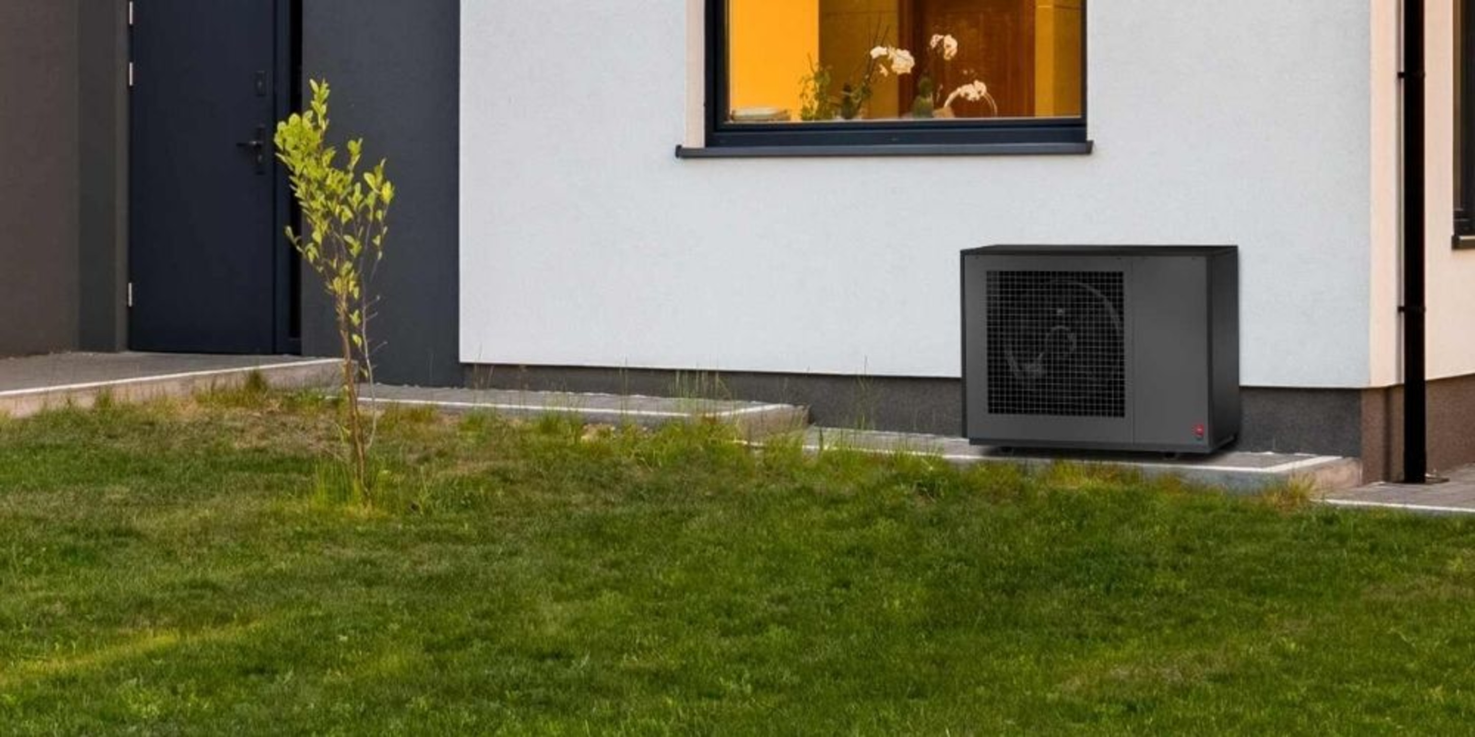 Schutz für die Wärmepumpe bei Elektro Knaak GmbH & Co. KG in Hanau / Großauheim