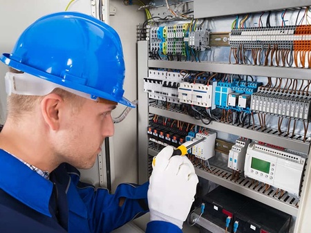 Technischer Leiter (m/w/d) bei Elektro Knaak GmbH & Co. KG in Hanau / Großauheim
