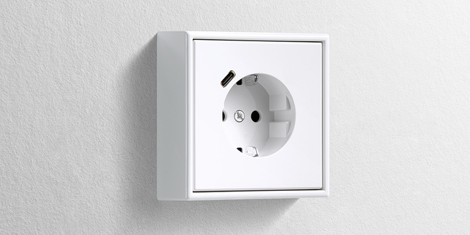 Erweiterter Anschlussraum für die Nachrüstung bei Elektro Knaak GmbH & Co. KG in Hanau / Großauheim