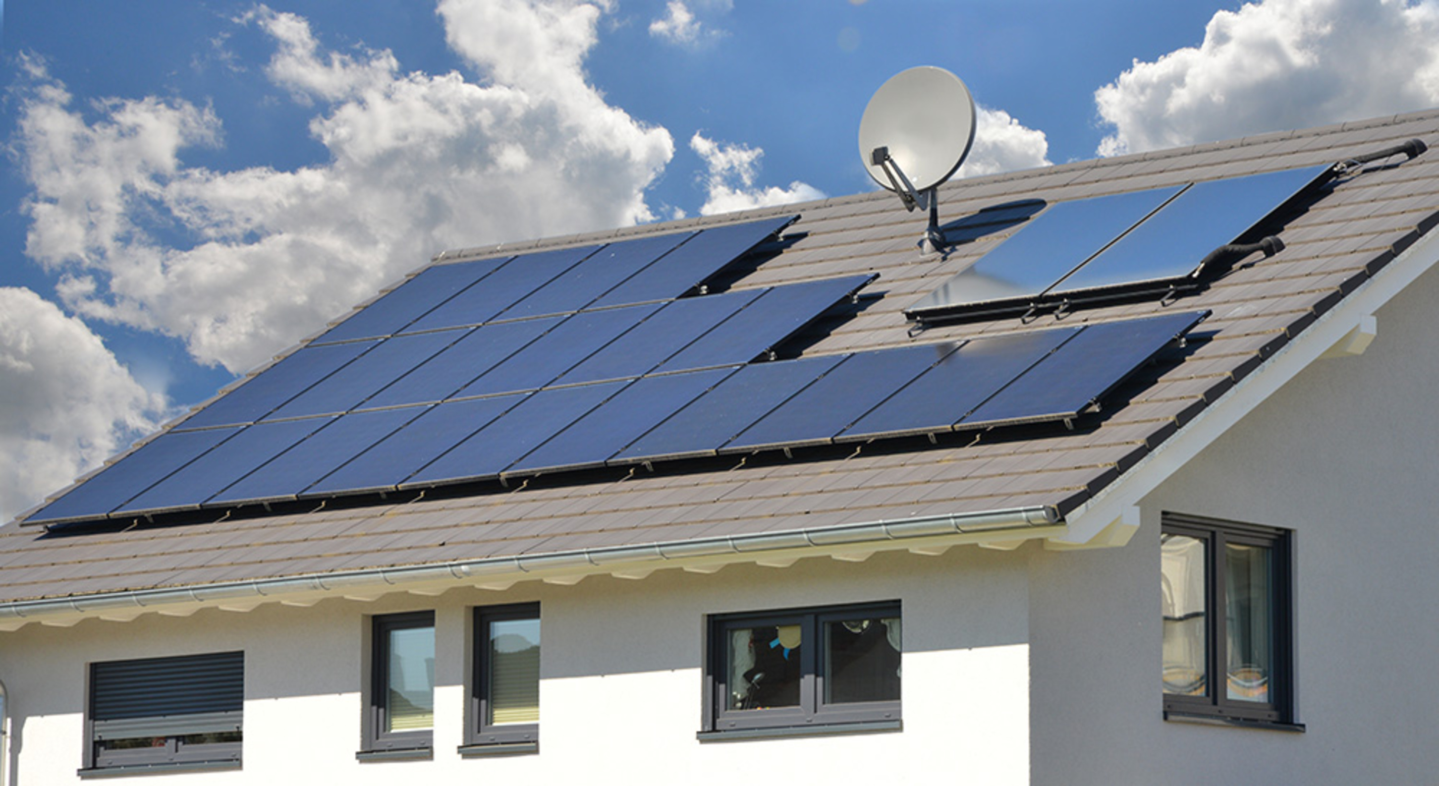 Erneuerbare Energien bei Elektro Knaak GmbH & Co. KG in Hanau / Großauheim
