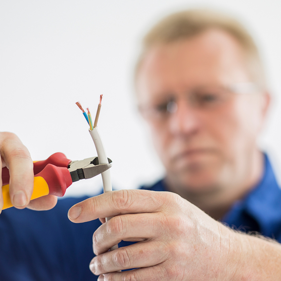 DGUV Vorschrift 3-Check bei Elektro Knaak GmbH & Co. KG in Hanau / Großauheim