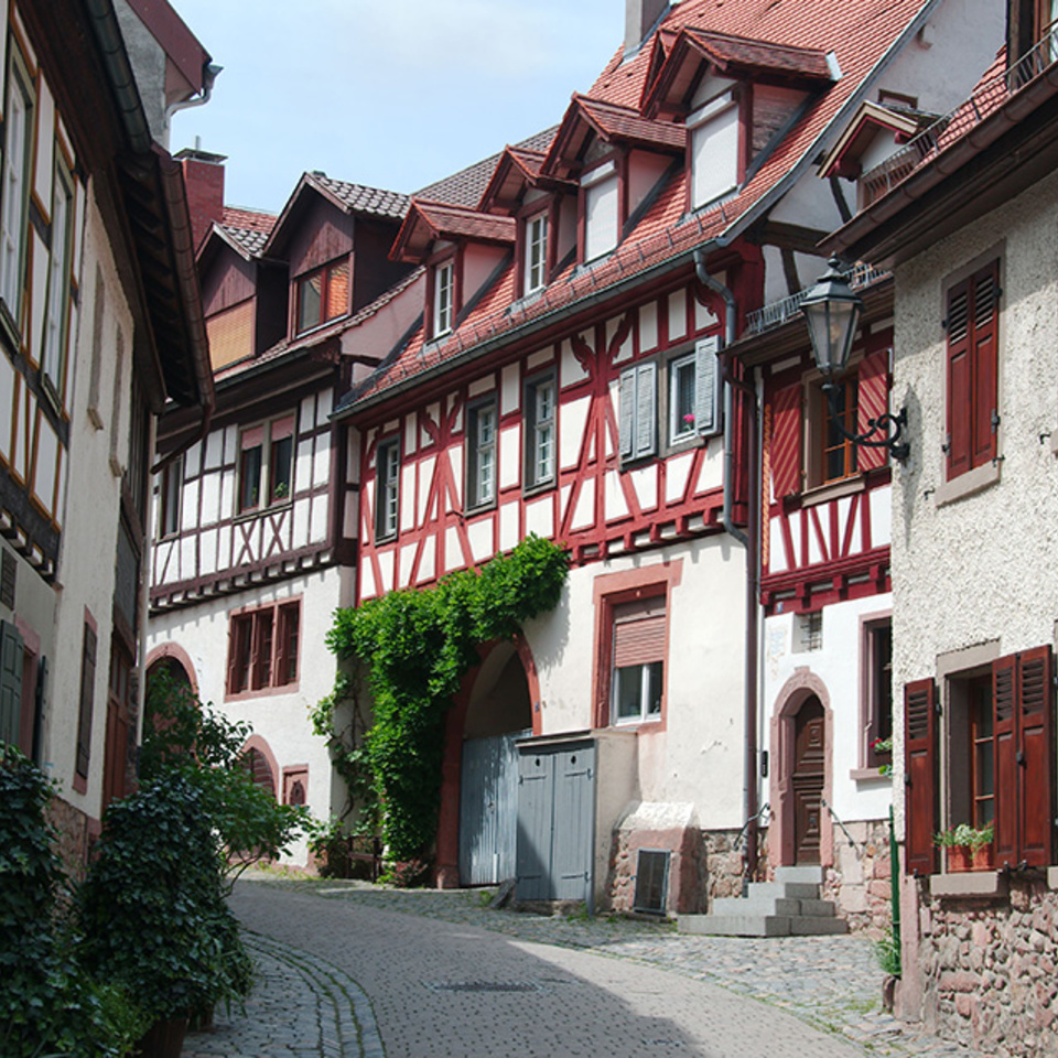 Altbau­sanierung bei Elektro Knaak GmbH & Co. KG in Hanau / Großauheim