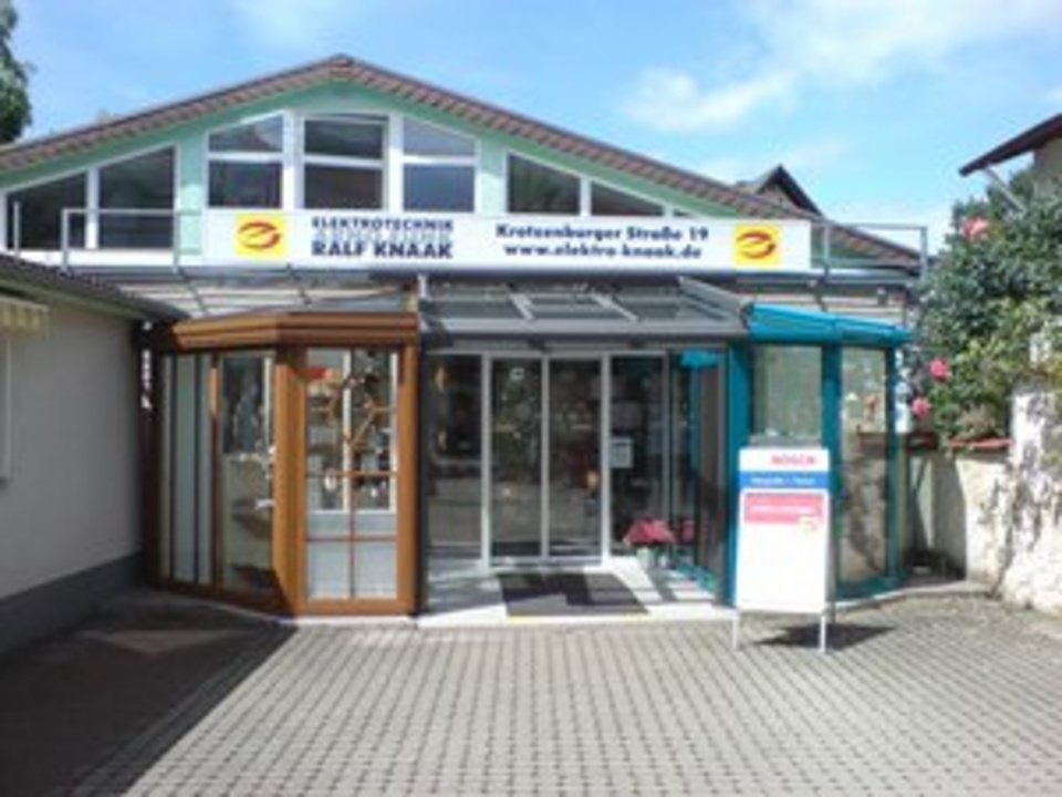 Laden Frontansicht bei Elektro Knaak GmbH & Co. KG in Hanau / Großauheim